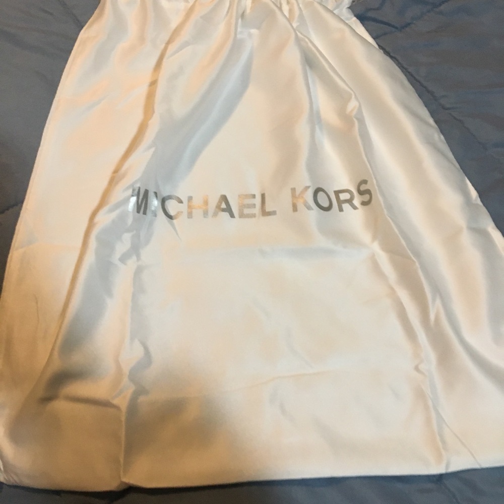 SOLD MICHEAL KORS BlackJunior Medium Bag - Picture 6 of 7